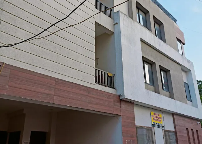 Mahalaxmi Nagar Residency Ac Rooms Indore